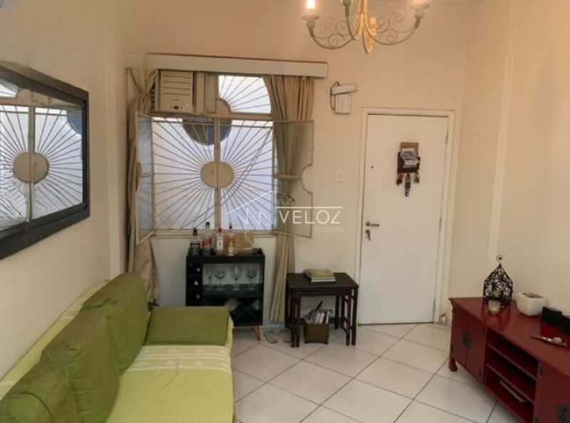 Apartamento à venda com 1 quarto, 39m² - Foto 2