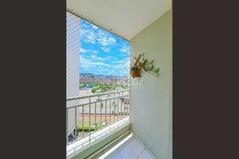 Apartamento à venda com 3 quartos, 66m² - Foto 18