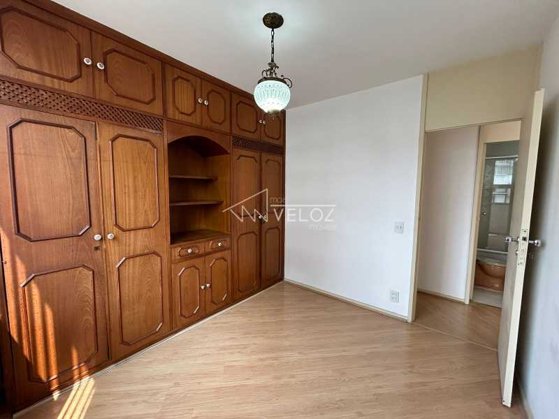 Apartamento à venda com 2 quartos, 72m² - Foto 10