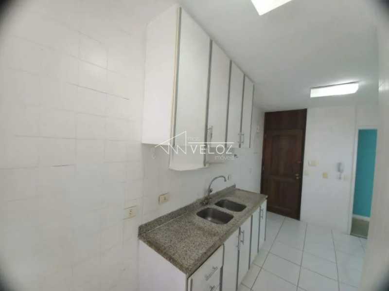 Apartamento à venda com 2 quartos, 90m² - Foto 19