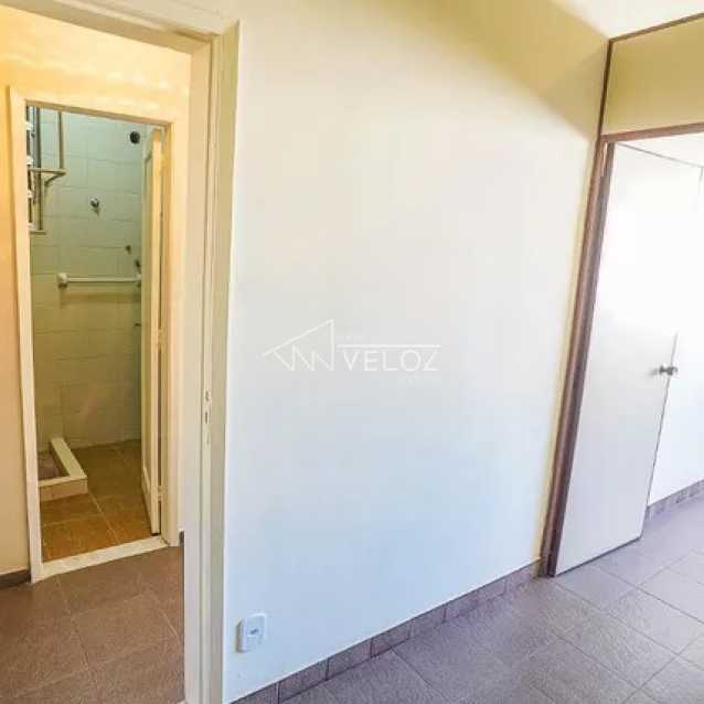 Apartamento à venda com 1 quarto, 56m² - Foto 2