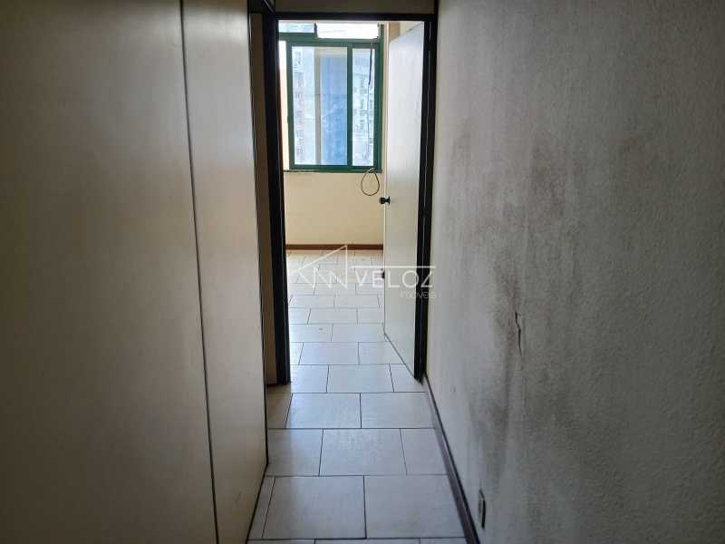 Apartamento à venda com 1 quarto, 44m² - Foto 4