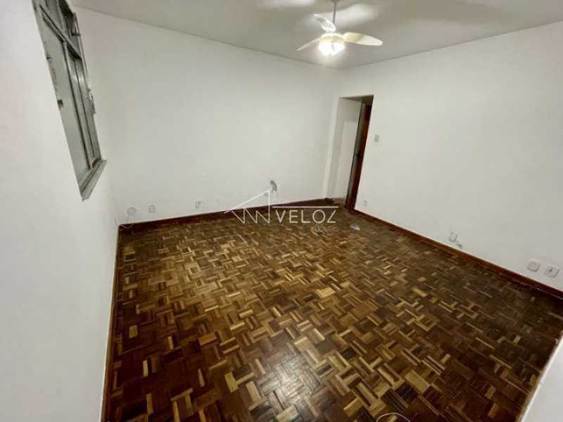 Apartamento à venda com 3 quartos, 71m² - Foto 2