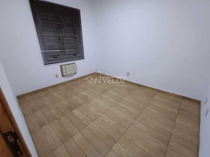 Apartamento à venda com 3 quartos, 91m² - Foto 2