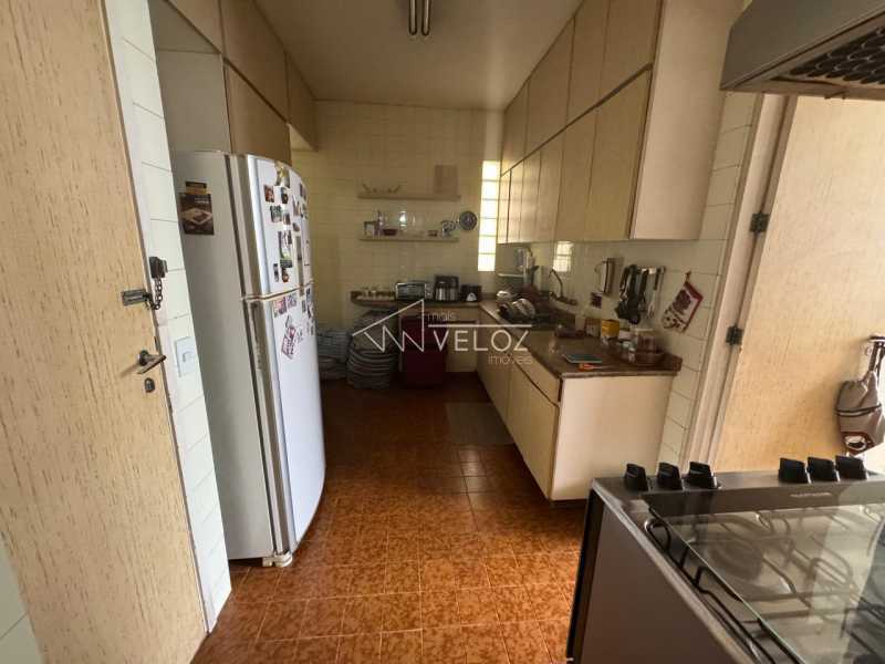 Apartamento à venda com 3 quartos, 167m² - Foto 23