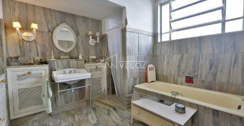 Casa à venda com 3 quartos, 357m² - Foto 15