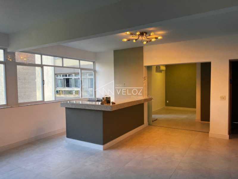 Apartamento à venda com 2 quartos, 76m² - Foto 2