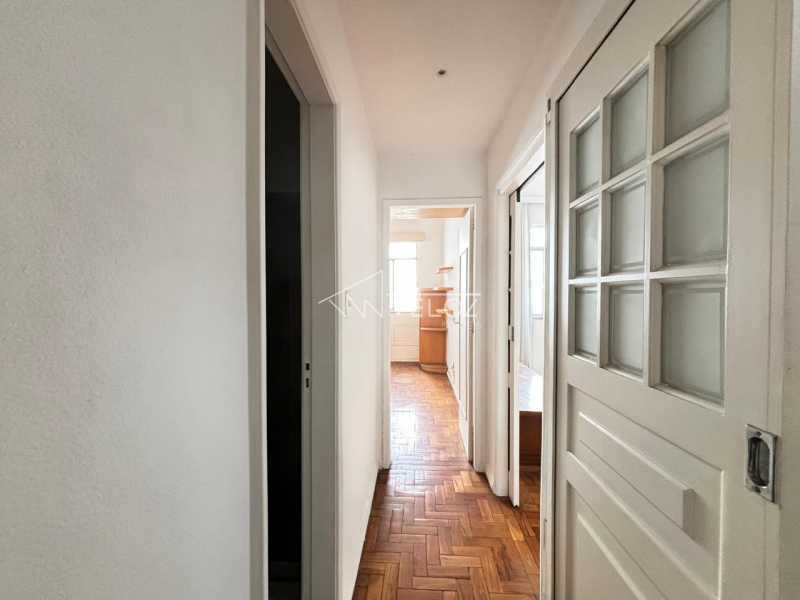 Apartamento à venda com 2 quartos, 70m² - Foto 8