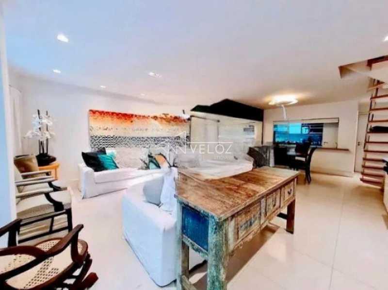 Cobertura à venda com 5 quartos, 236m² - Foto 1