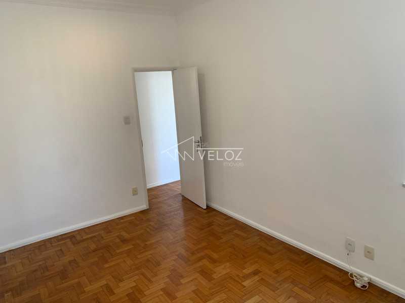 Apartamento à venda com 2 quartos, 74m² - Foto 9