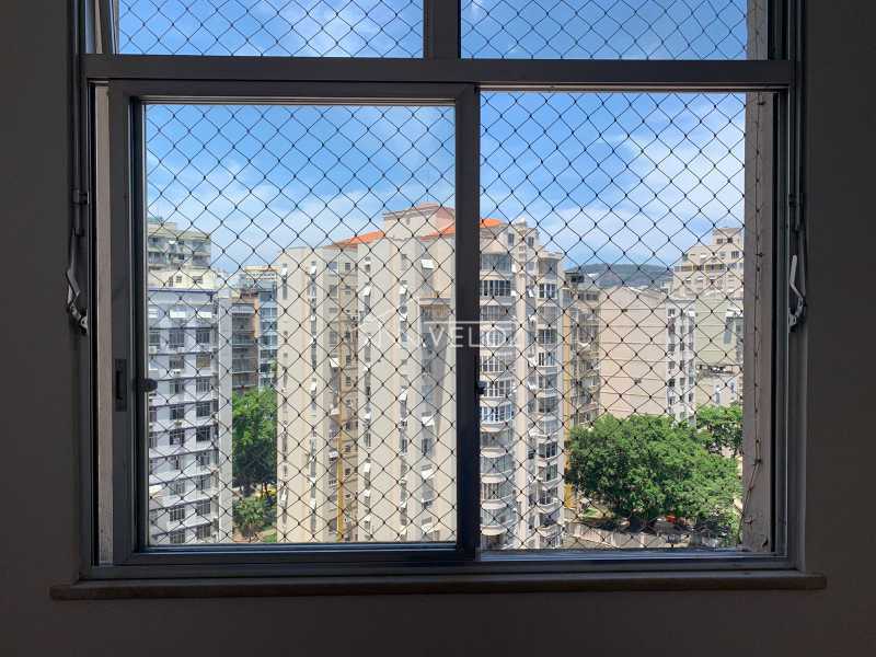 Apartamento à venda com 2 quartos, 74m² - Foto 13