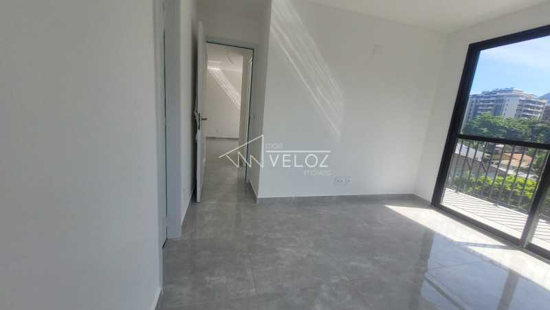 Apartamento à venda com 2 quartos, 80m² - Foto 8