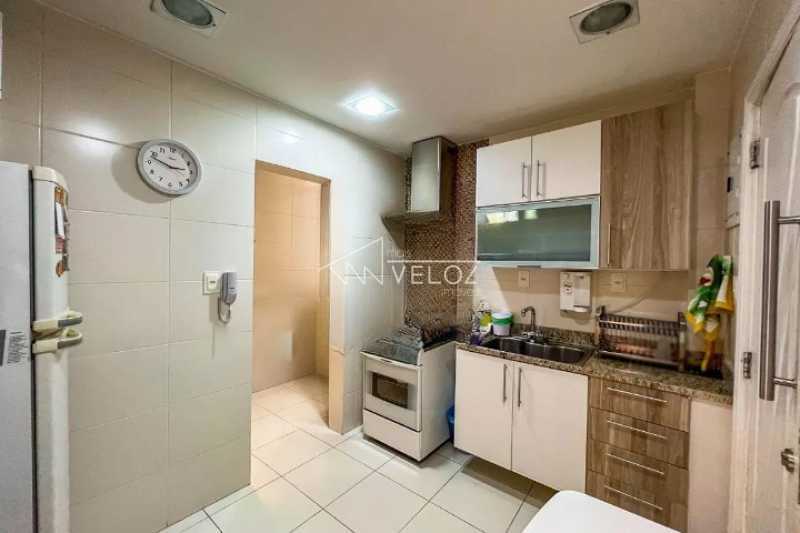 Apartamento à venda com 2 quartos, 75m² - Foto 6