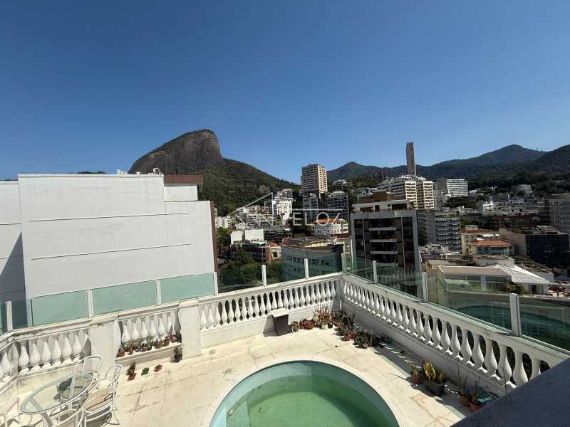 Cobertura à venda com 3 quartos, 232m² - Foto 4