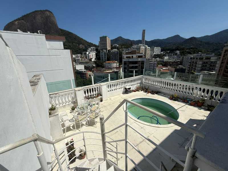 Cobertura à venda com 3 quartos, 232m² - Foto 1
