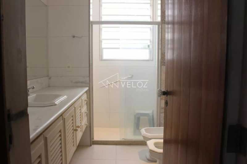 Apartamento à venda com 3 quartos, 119m² - Foto 13