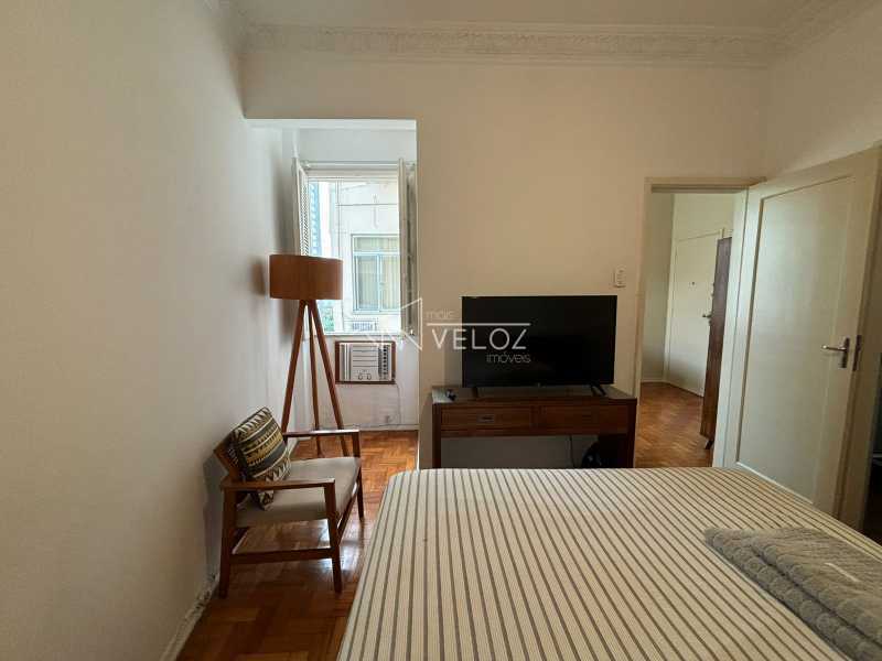 Apartamento à venda com 1 quarto, 33m² - Foto 2