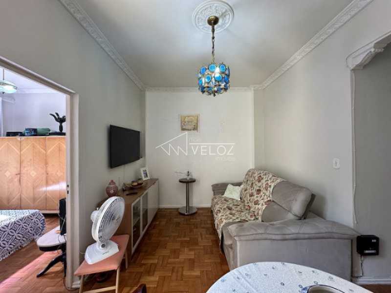 Apartamento à venda com 1 quarto, 50m² - Foto 4