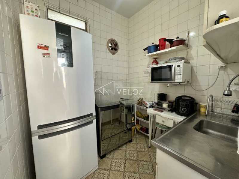 Apartamento à venda com 1 quarto, 50m² - Foto 16