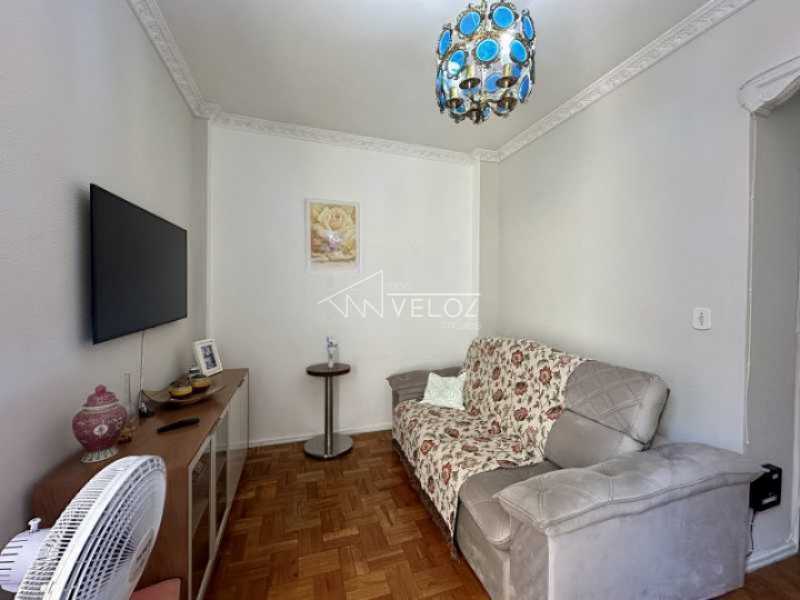 Apartamento à venda com 1 quarto, 50m² - Foto 3