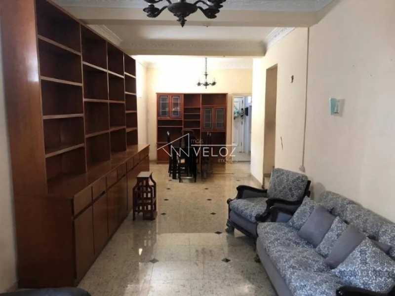 Casa à venda com 3 quartos, 250m² - Foto 2