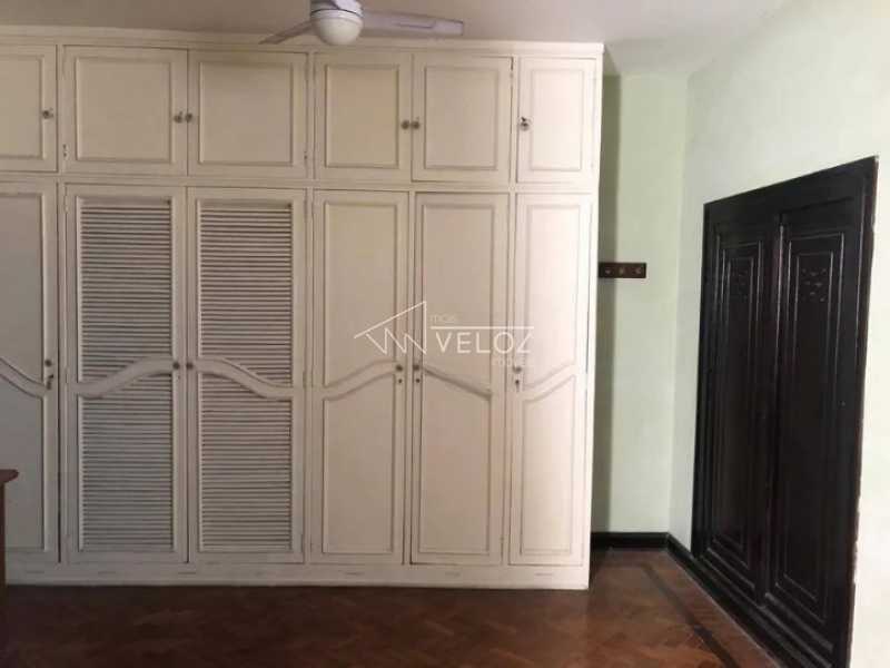 Casa à venda com 3 quartos, 250m² - Foto 9