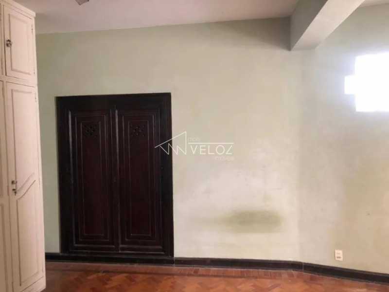 Casa à venda com 3 quartos, 250m² - Foto 10