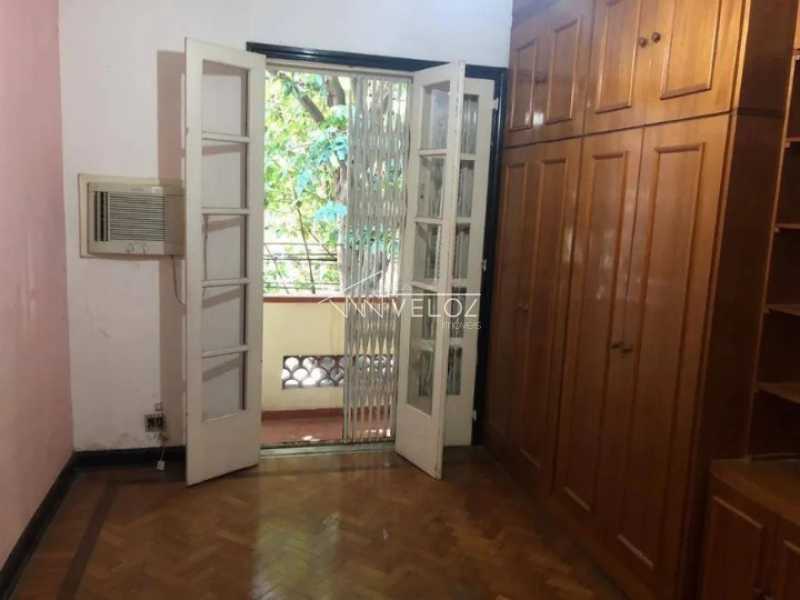 Casa à venda com 3 quartos, 250m² - Foto 15