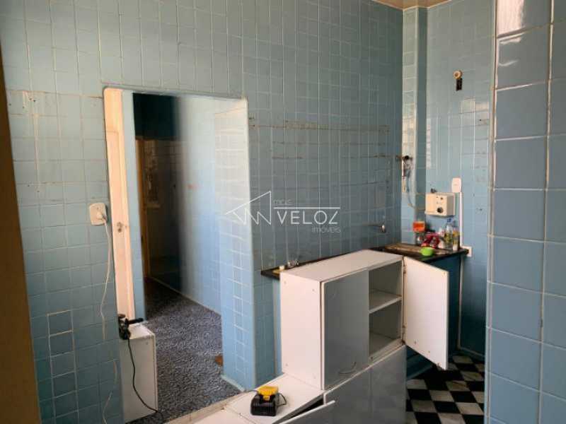 Apartamento à venda com 3 quartos, 137m² - Foto 9