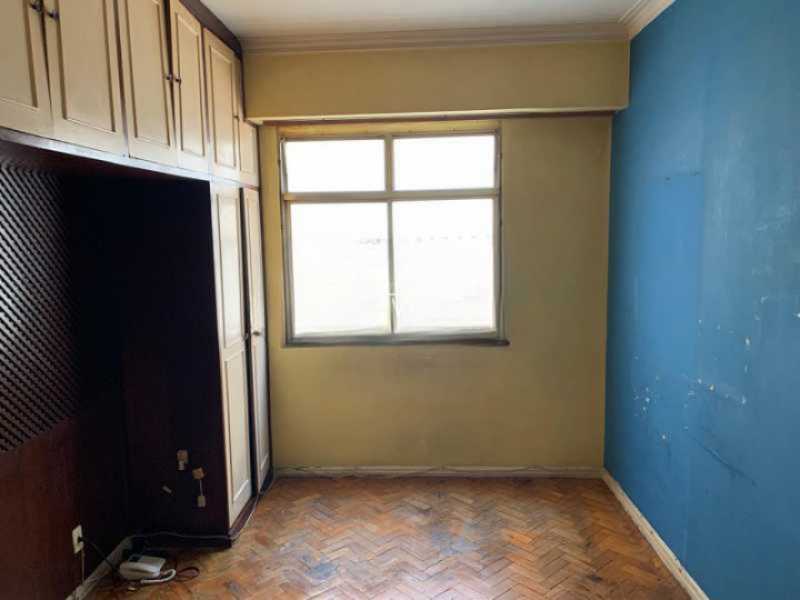 Apartamento à venda com 3 quartos, 137m² - Foto 19