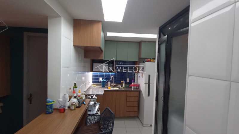 Apartamento à venda com 1 quarto, 42m² - Foto 12