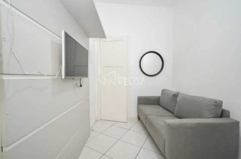 Apartamento à venda com 1 quarto, 34m² - Foto 2