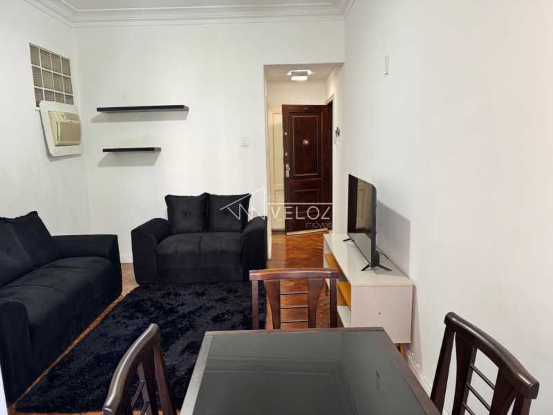 Apartamento à venda com 1 quarto, 48m² - Foto 2