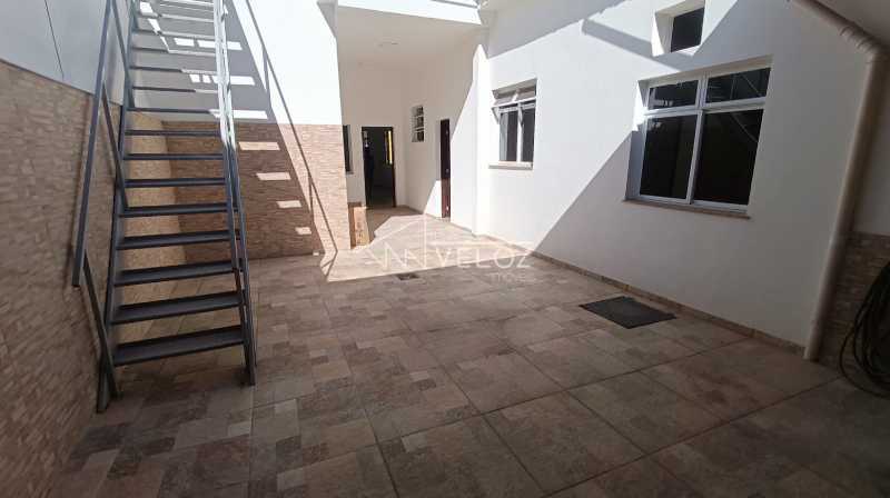 Casa de Vila à venda com 2 quartos, 99m² - Foto 22