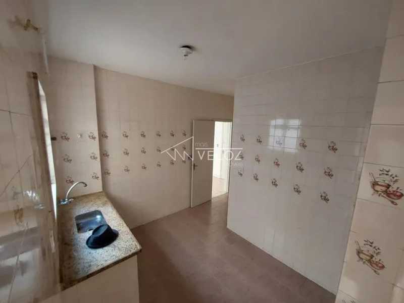 Apartamento à venda com 2 quartos, 75m² - Foto 9