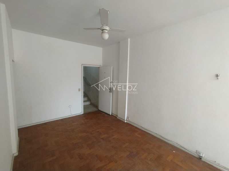 Apartamento à venda com 1 quarto, 45m² - Foto 2