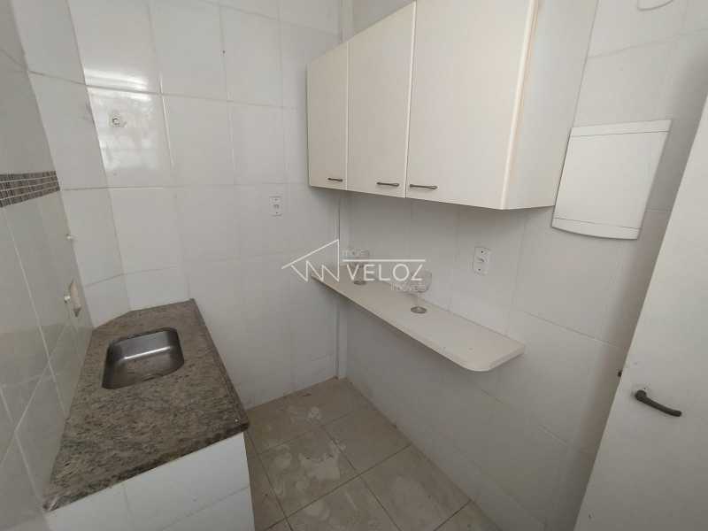 Apartamento à venda com 1 quarto, 45m² - Foto 11