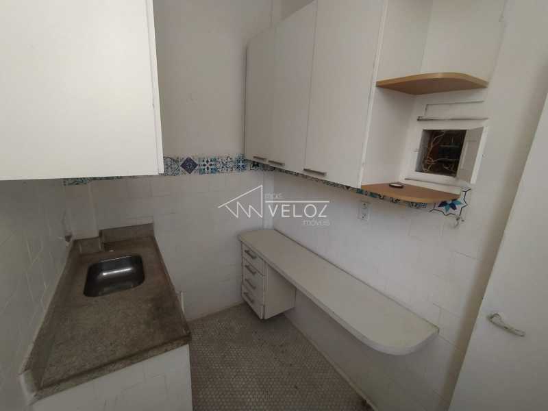 Apartamento à venda com 1 quarto, 45m² - Foto 9