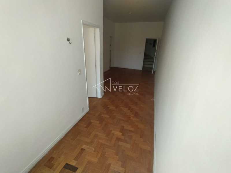 Apartamento à venda com 1 quarto, 45m² - Foto 4