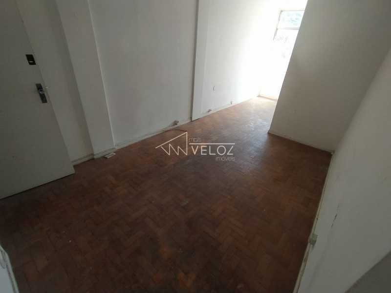 Apartamento à venda com 1 quarto, 45m² - Foto 2