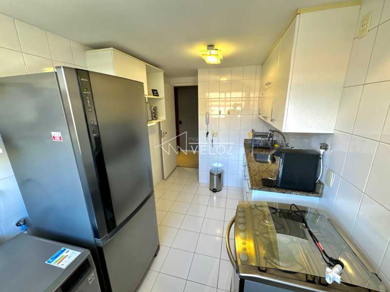 Apartamento à venda com 2 quartos, 78m² - Foto 11