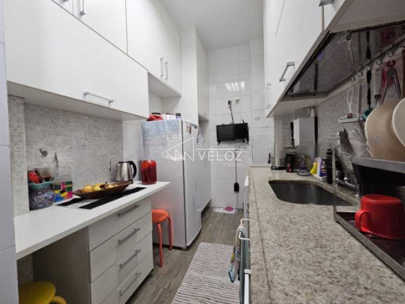 Apartamento à venda com 3 quartos, 100m² - Foto 9