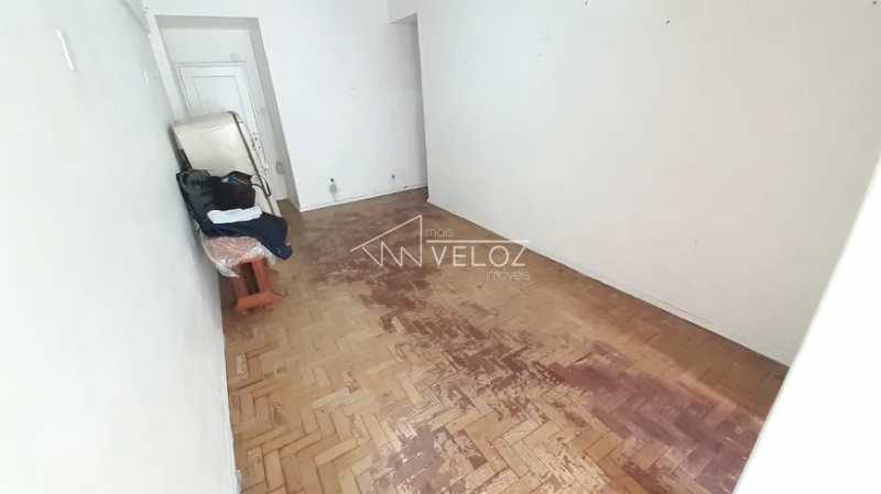 Apartamento à venda com 2 quartos, 77m² - Foto 5