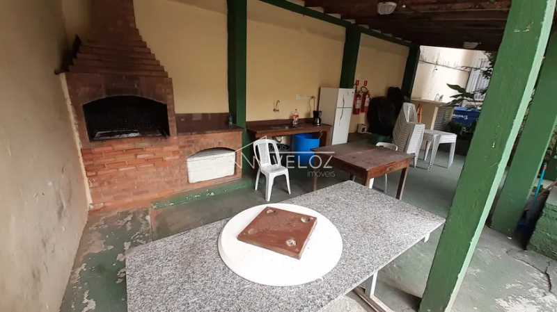 Apartamento à venda com 2 quartos, 77m² - Foto 18