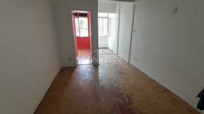 Apartamento à venda com 2 quartos, 77m² - Foto 1