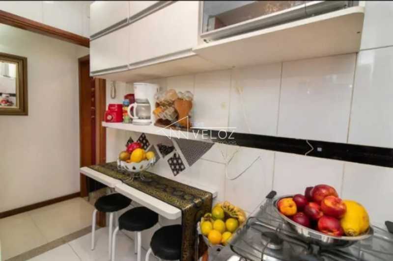 Apartamento à venda com 2 quartos, 40m² - Foto 9