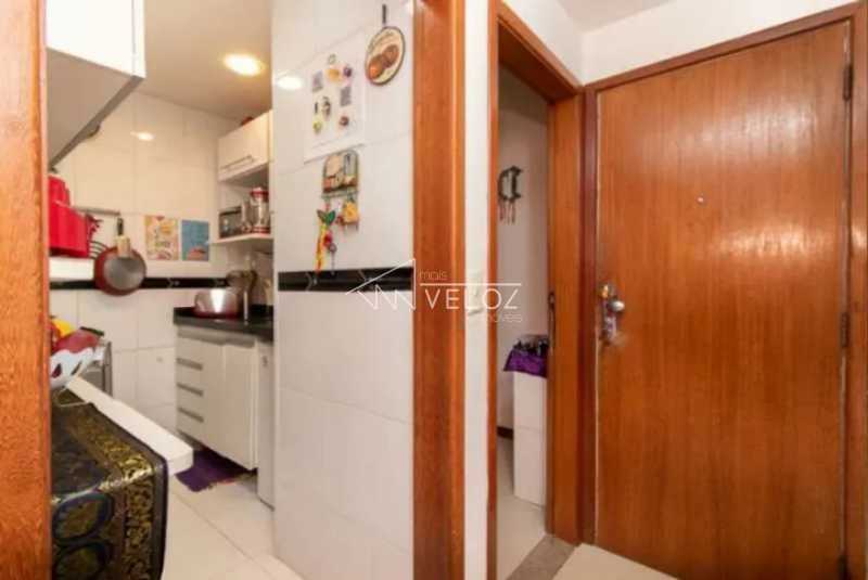 Apartamento à venda com 2 quartos, 40m² - Foto 10