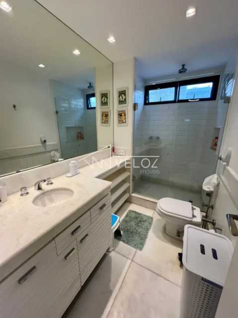 Apartamento à venda com 4 quartos, 237m² - Foto 11