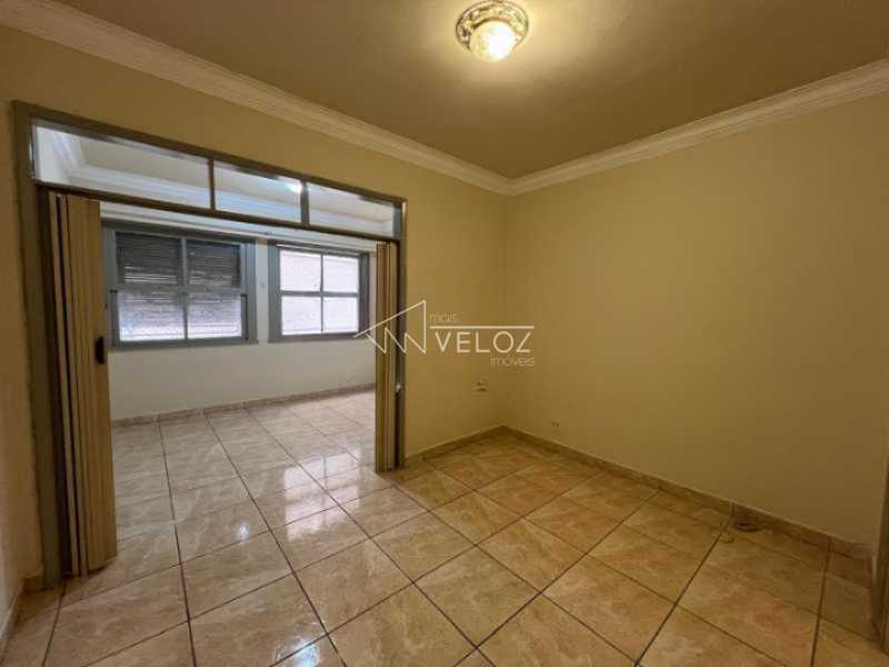 Apartamento à venda com 1 quarto, 42m² - Foto 1