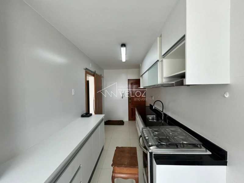 Apartamento à venda com 3 quartos, 80m² - Foto 13